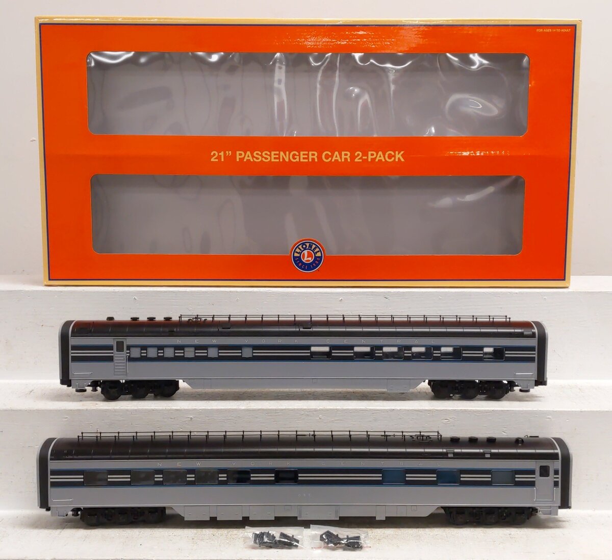 Lionel 2327330 O Gauge NYC 20th Century Limited 21'' StationSounds