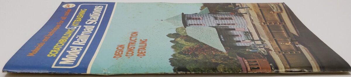 Scratchbuilding and Kitbashing Model Railroad Stations Paperback By Bob Hayden VG