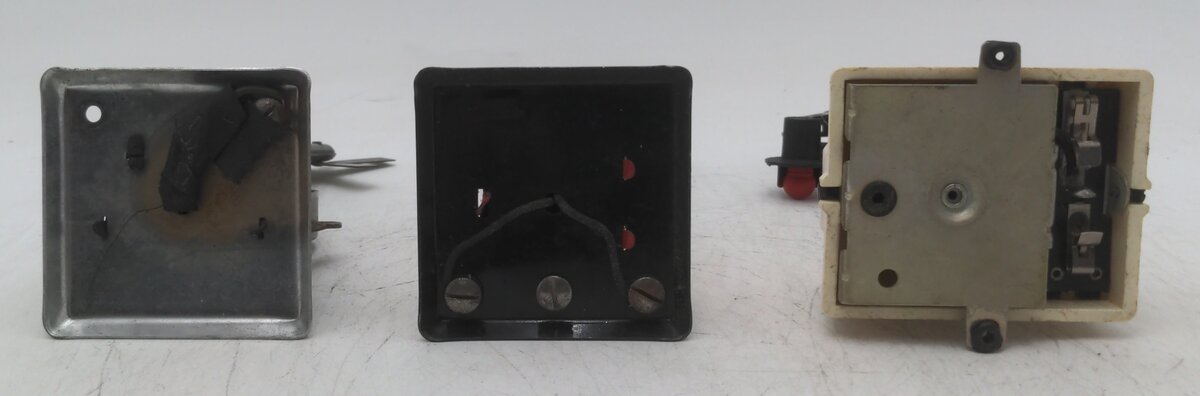 Marx & Lionel Vintage O Gauge Crossing Signals (3)