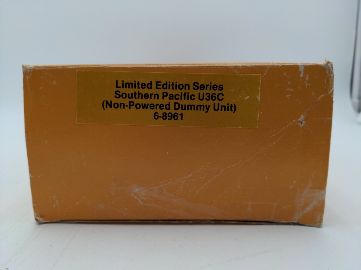 Lionel 6-8961 O Southern Pacific U36C Non-Powered Diesel Locomotive #8961 EX/Box