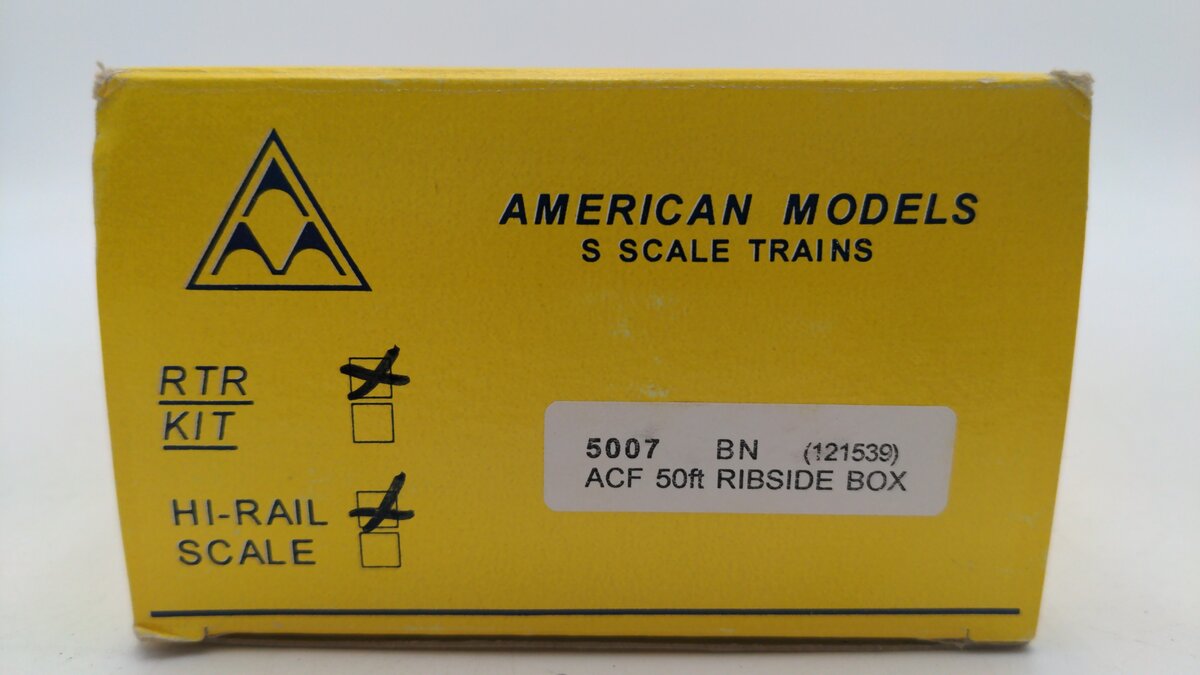 American Models 5007 S Scale Burlington Northern ACF 50' Ribside Box Car #121539 EX/Box