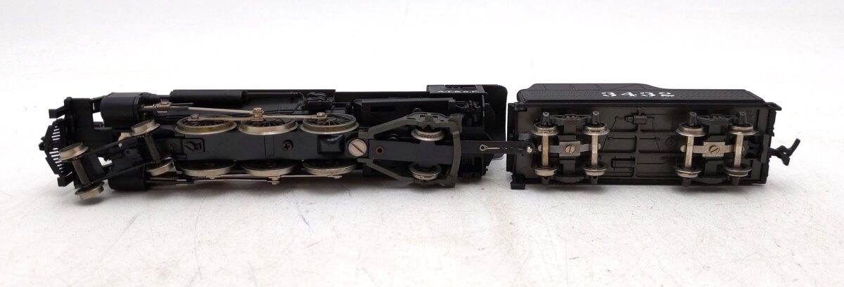 AHM 5088-B HO A.T.&S.F. 4-6-2 Light Pacific Steam Locomotive w/Tender #3432 EX