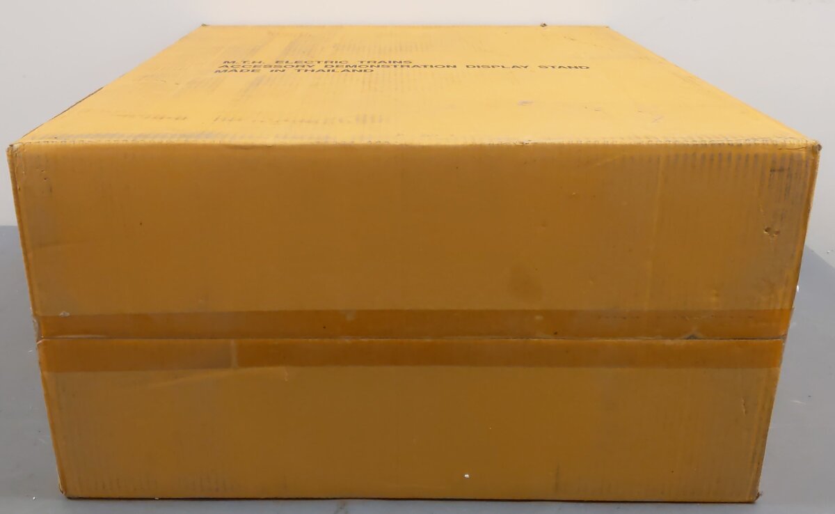 MTH Accessory Demonstration Display Stand EX/Box