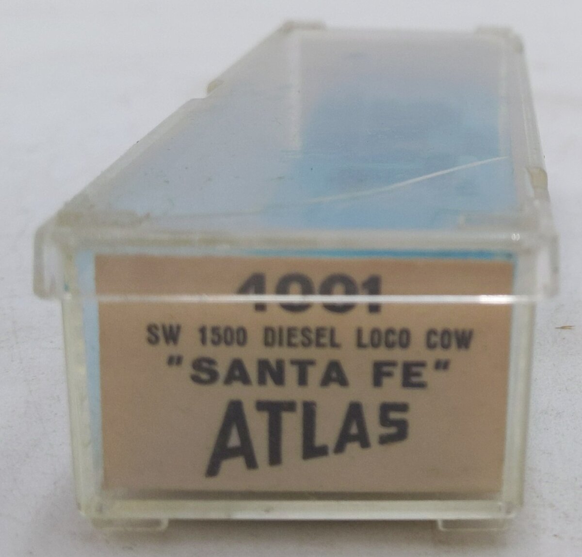 Atlas 4001 N Scale SW 1500 Santa Fe Non-Powered Diesel Locomotive LN/Box