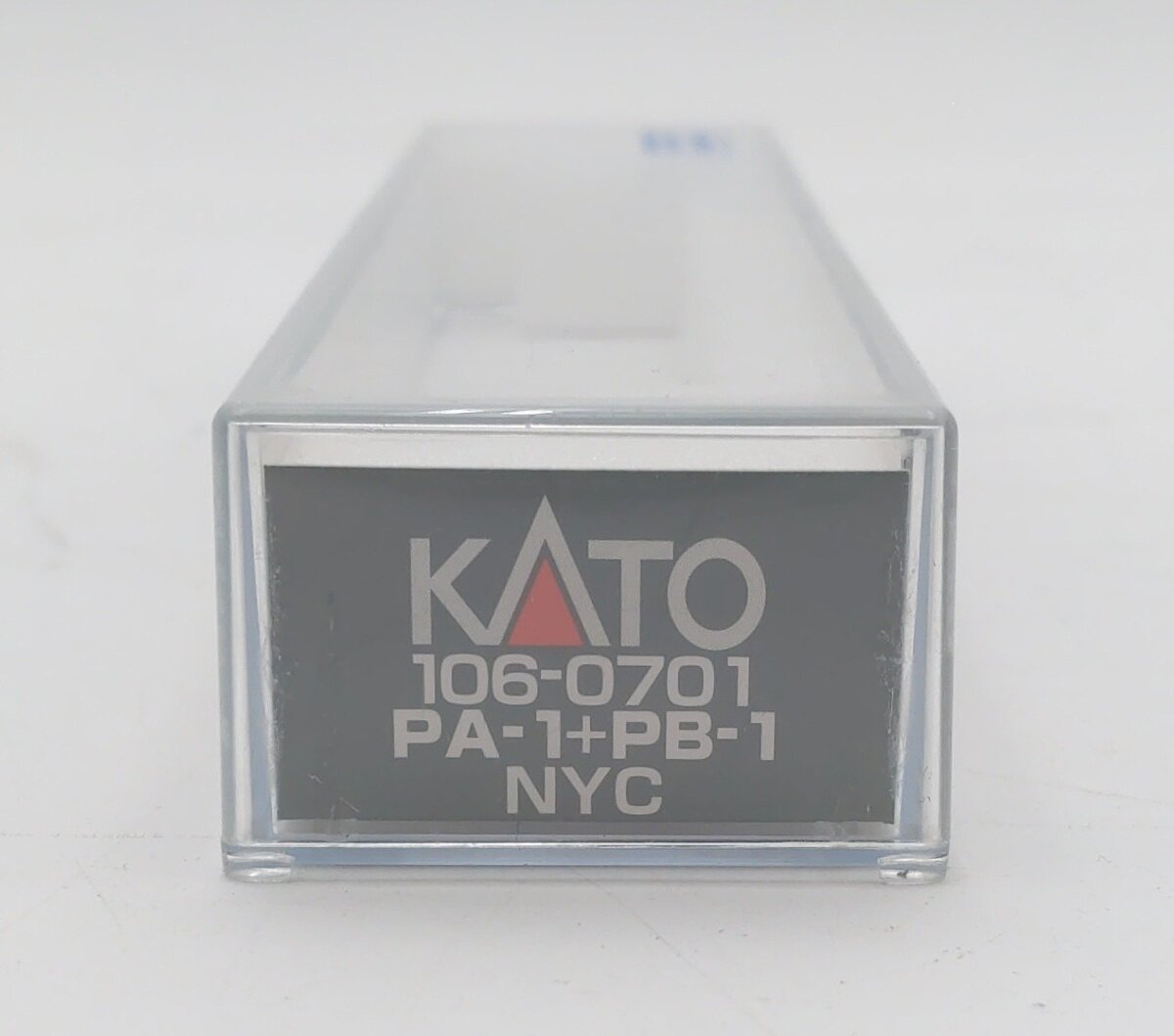 Kato 106-0701 New York Central PB-1 Diesel Locomotive #4301 LN/Box