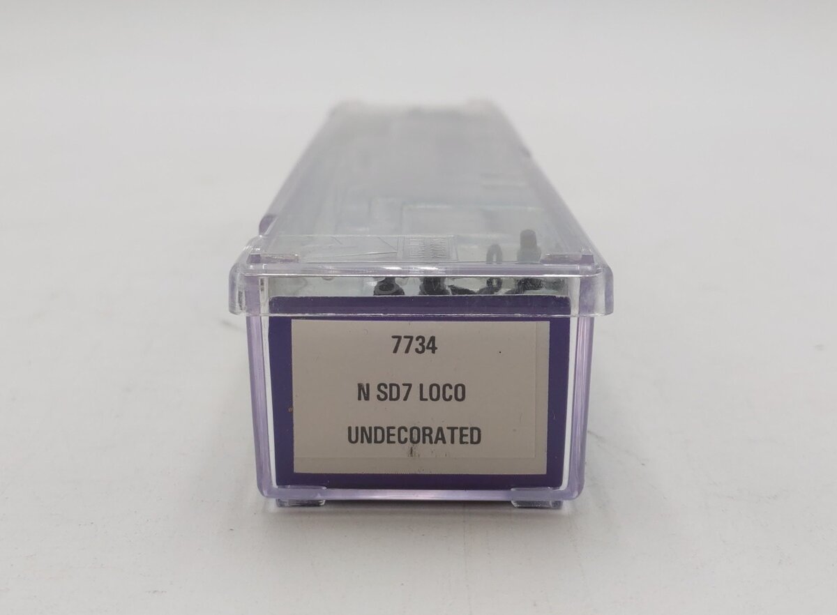 Life Like 7734 N Undecorated SD-7 Diesel Locomotive LN/Box