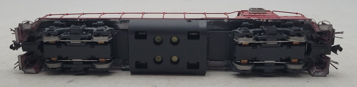 Atlas HO Scale Soo Line SD40 Diesel Locomotive #4446 Custom