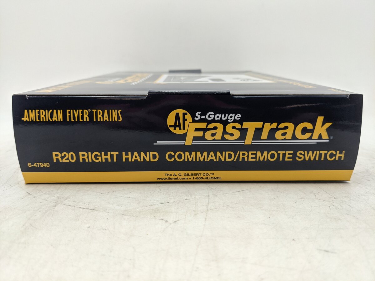 American Flyer 6-47940 S Right Hand R-20 FasTrack Command Control Switch Turnout EX/Box