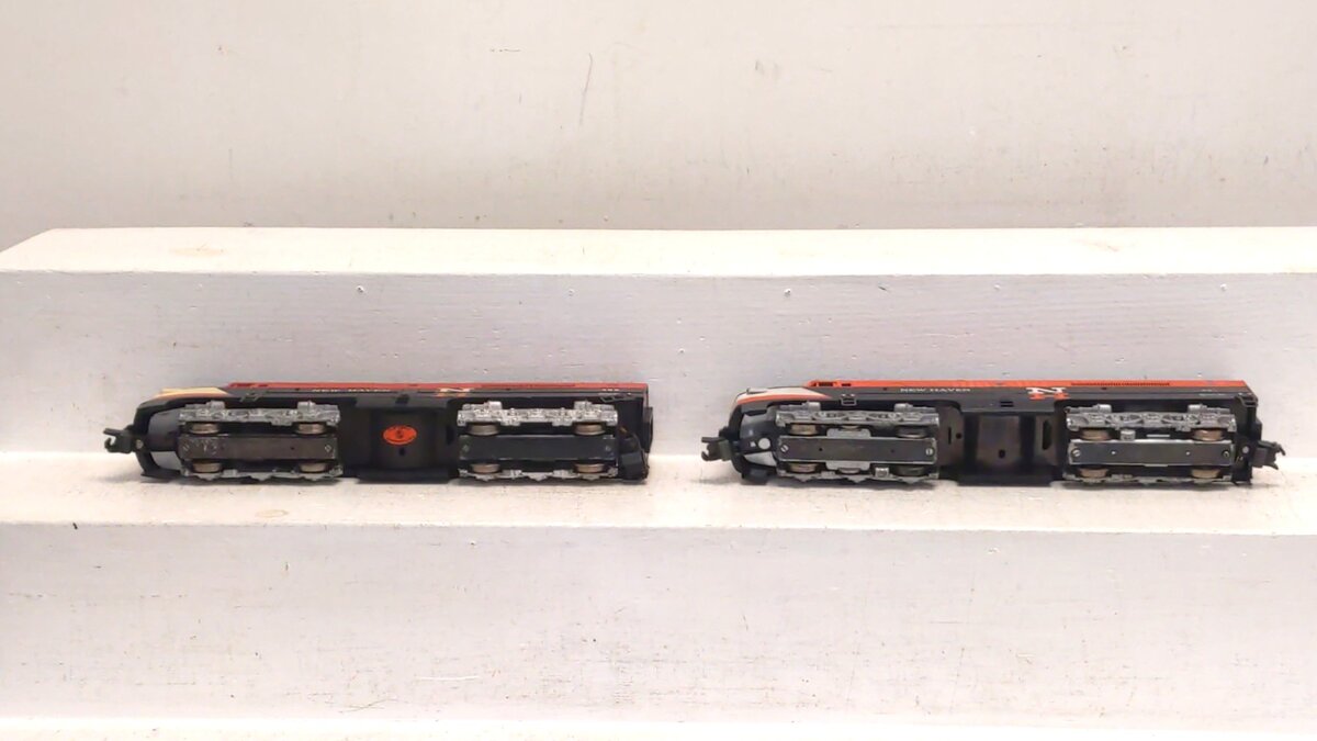 American Flyer 495 Vintage S New Haven Diesel Locomotive & Dummy Set
