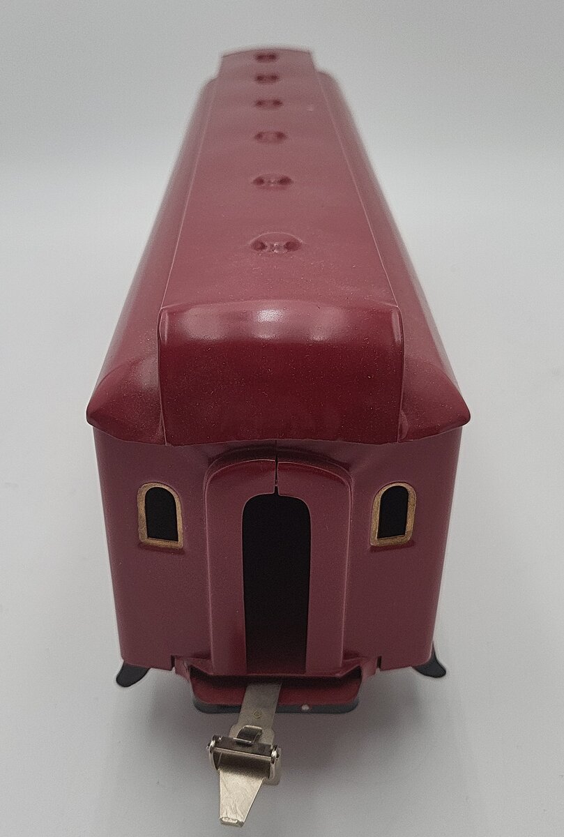 Ives 180 Vintage Standard Gauge Tinplate Passenger Car #180