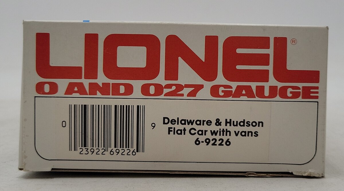 Lionel 6-9226 O Gauge Delaware and Hudson Flatcar with 2 Trailers EX/Box