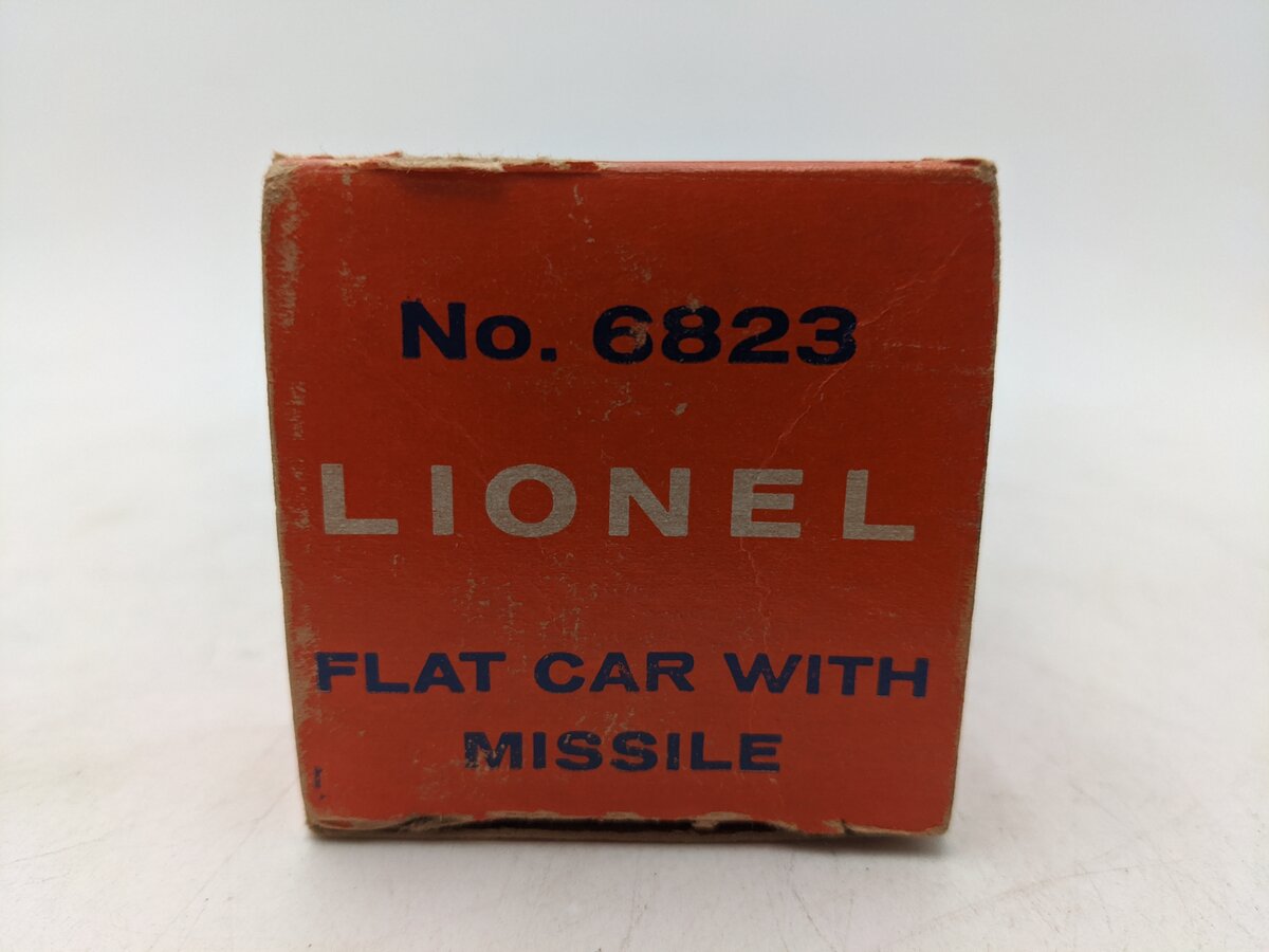 Lionel 6823 Vintage O Flatcar with IRBM Missiles EX/Box