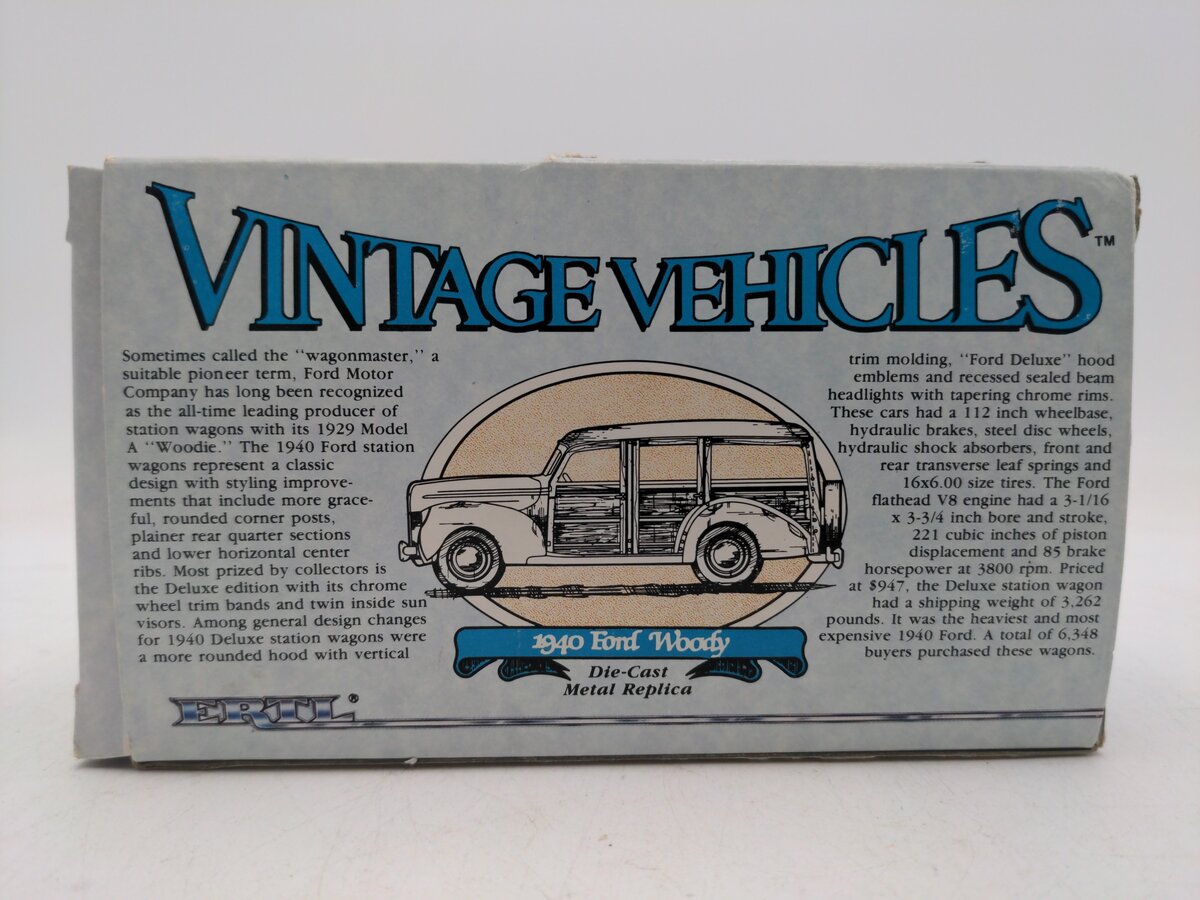 Ertl 2517 1:43 Die Cast Vintage Vehicles Whispering Pines Lodge 1940 Ford Woody EX/Box