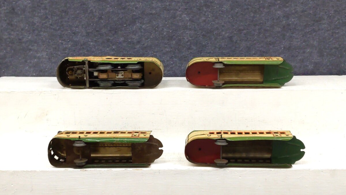 Marx M-10005 Vintage O Union Pacific Streamliner w/ 3 Passenger Cars VG