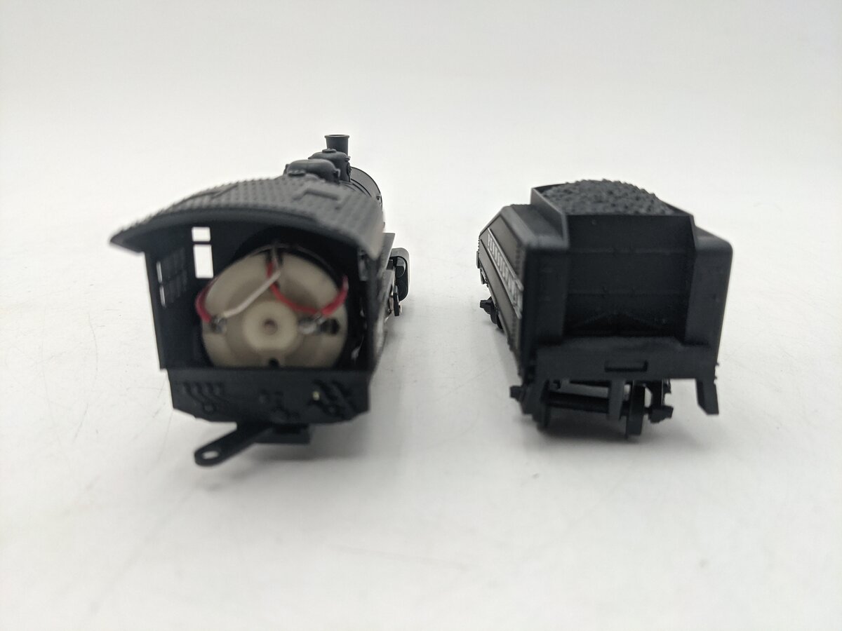 Life Like 433-8343 HO Pennsylvania RR 0-4-0 Steam Locomotive & Tender #2584 EX