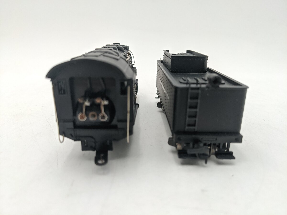 Rivarossi 7209 O Indiana Harbor Belt Locomotive and Tender Kit #102 EX