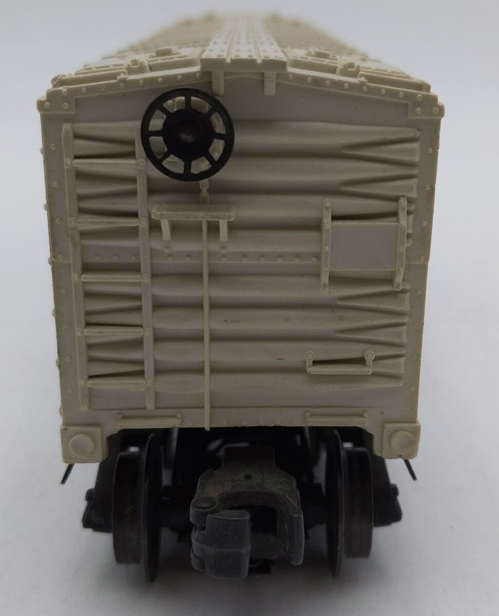 Lionel 3462 Vintage O Operating Milk Car w/ Platform VG