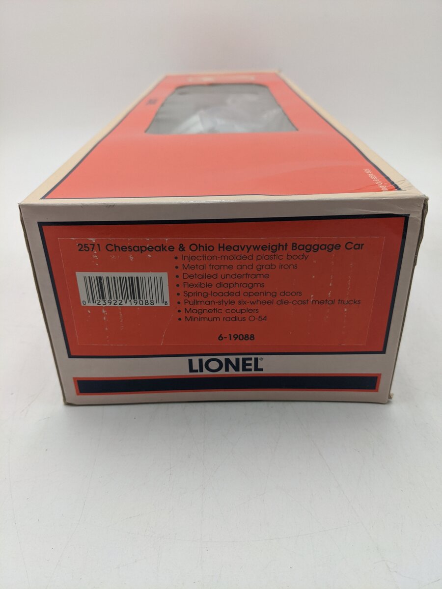 Lionel 6-19088 O Chesapeake & Ohio Heavyweight Baggage Car #2571 EX/Box