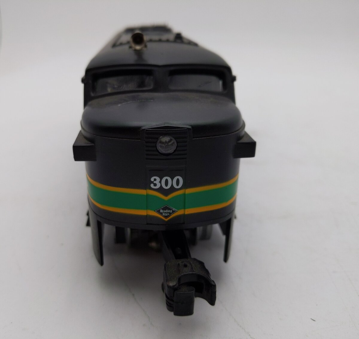 Lionel 6-18934 O Reading FA-2 Alco A Diesel Locomotive #300 EX