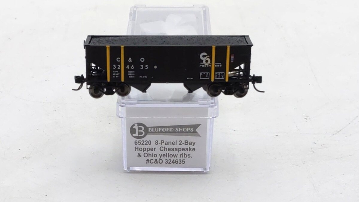 Bluford Shops 65220 N Chesapeake & Ohio 8-Panel 2-Bay Hopper #324635