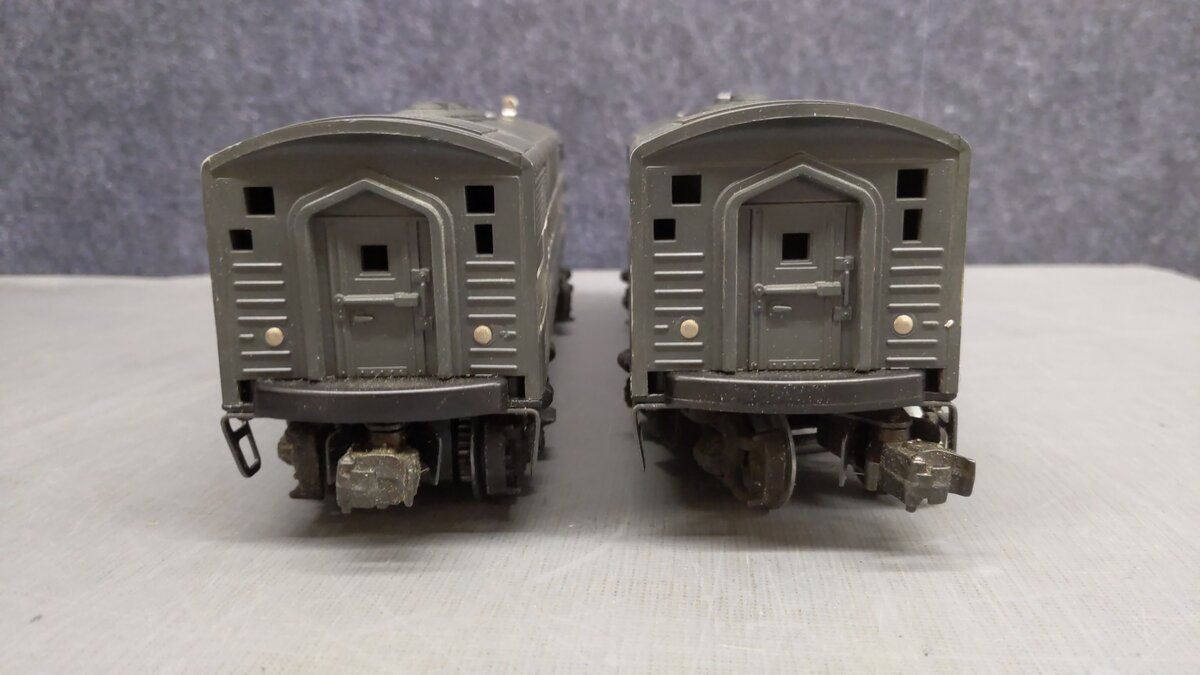 Lionel O Gauge New York Central F3 AA Diesel Locomotives VG