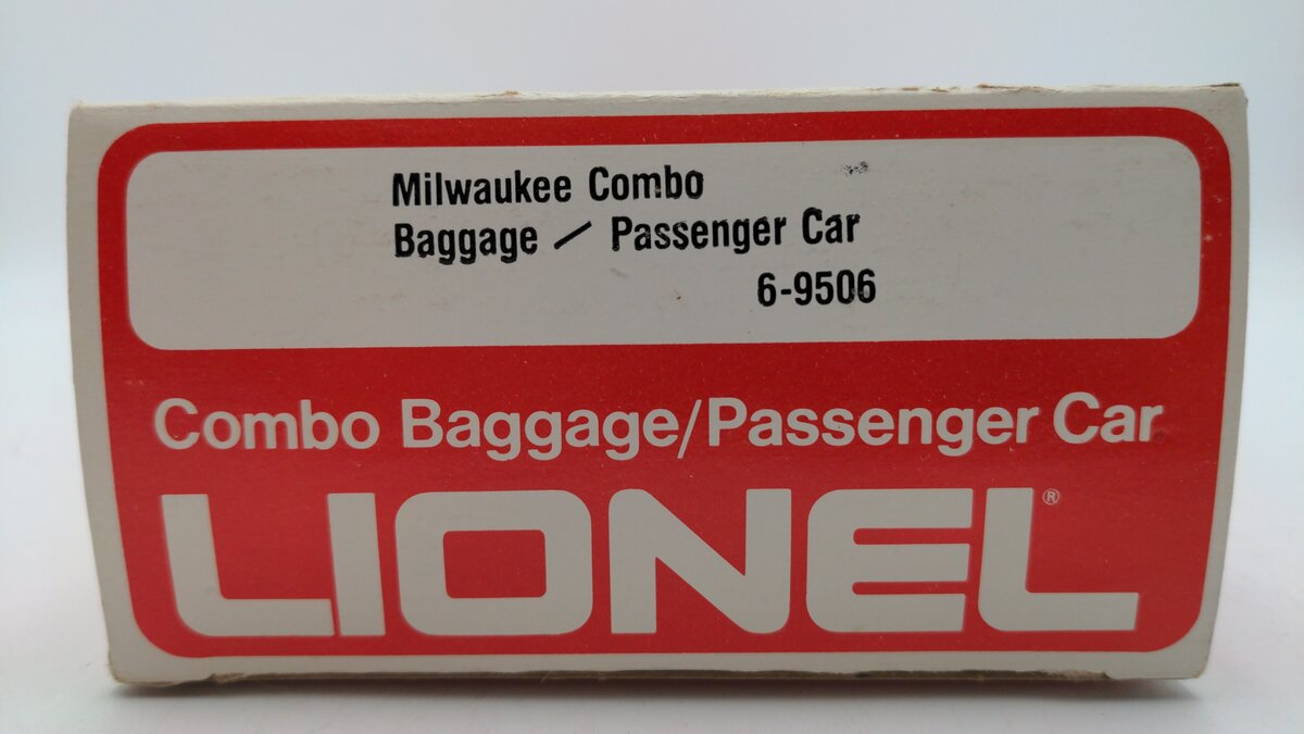 Lionel 6-9506 O Gauge Milwaukee Road Combine Car EX/Box