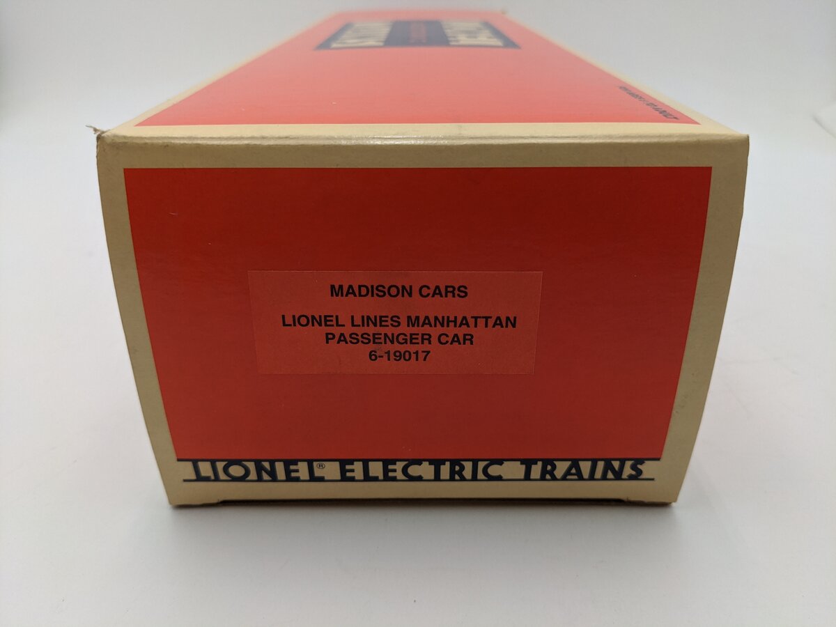Lionel 6-19017 O Gauge Lionel Lines Manhattan Passenger Car #9017 EX/Box