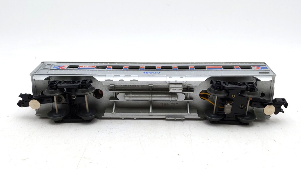Lionel 6-16023 O Gauge Amtrak Streamlined Passenger Car #16023 LN