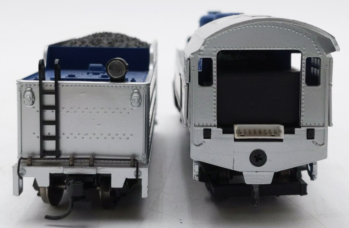 IHC 26022 HO Reading 'Crusader' 4-6-2 Pacific Steam Locomotive w/ Tender #117 EX