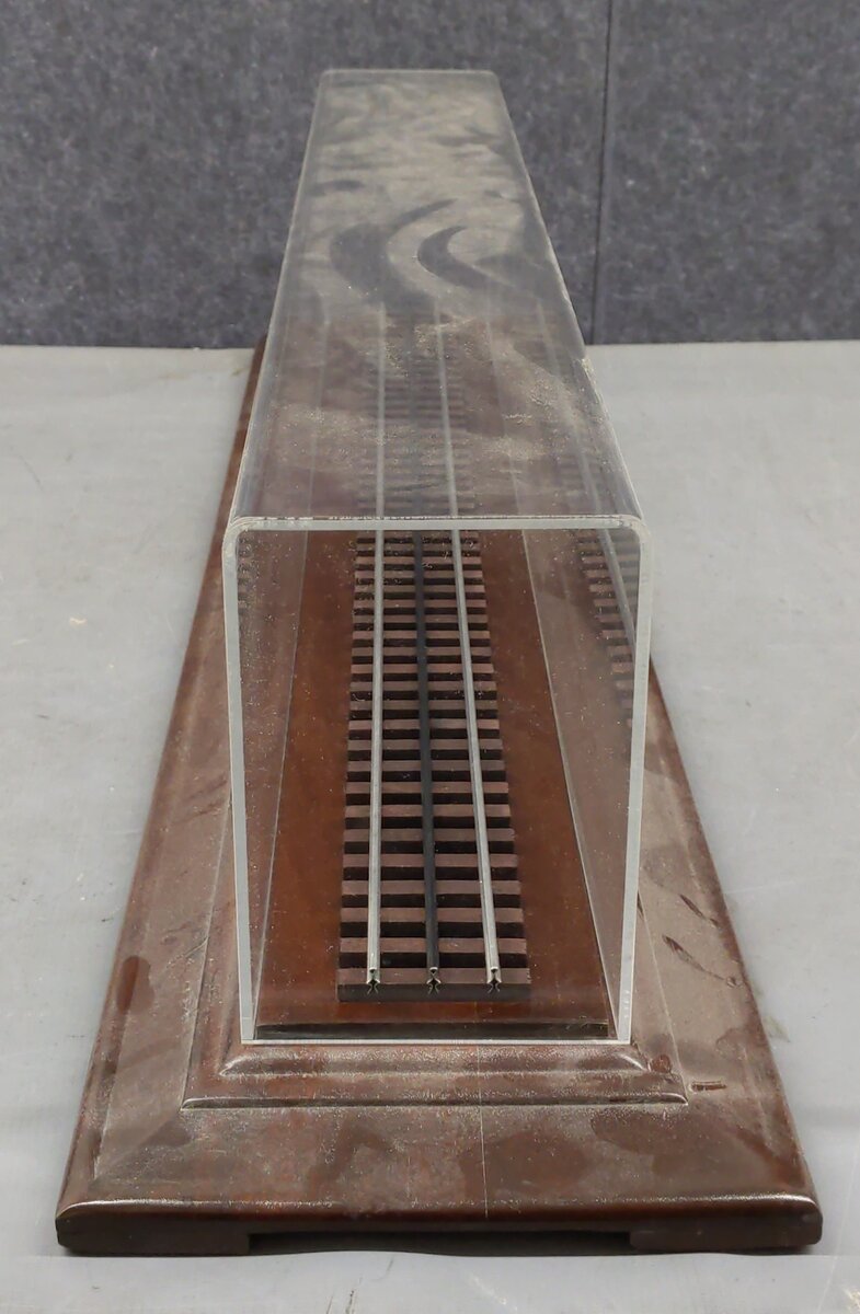 Lionel 6-38106&7 2333 N.Y.Central F3 A-A Century Club Display Case EX