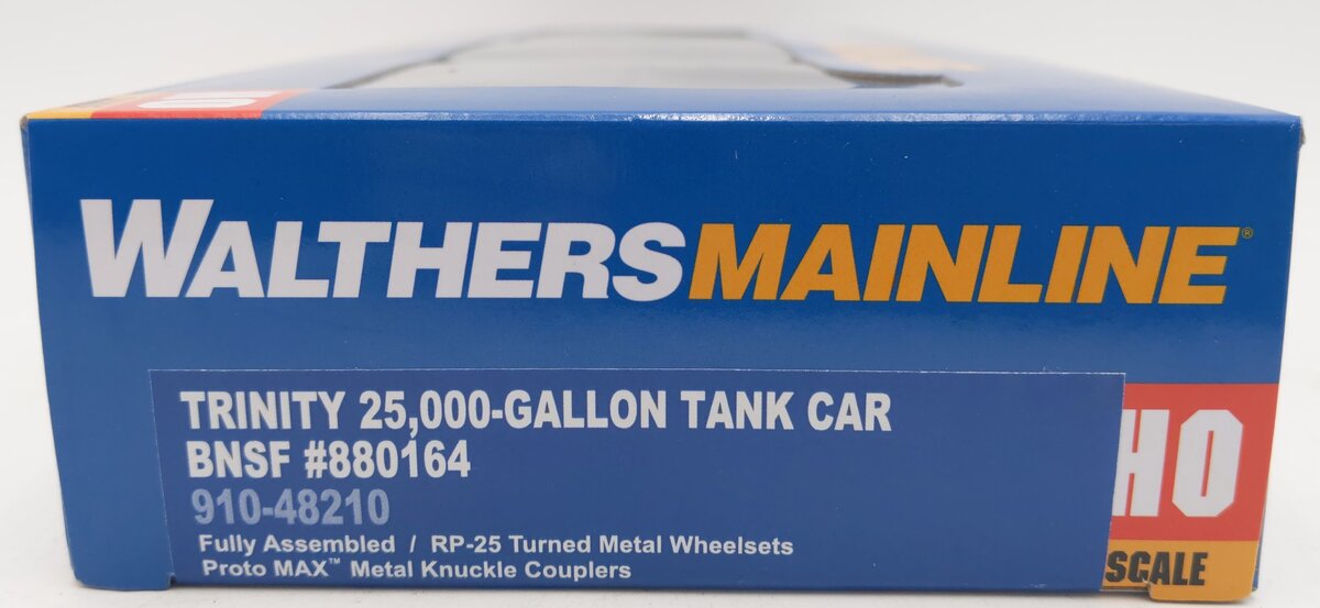 Walthers 910-48210 HO BNSF Trinity 25,000-Gallon Tank Car Ready to Run #880164