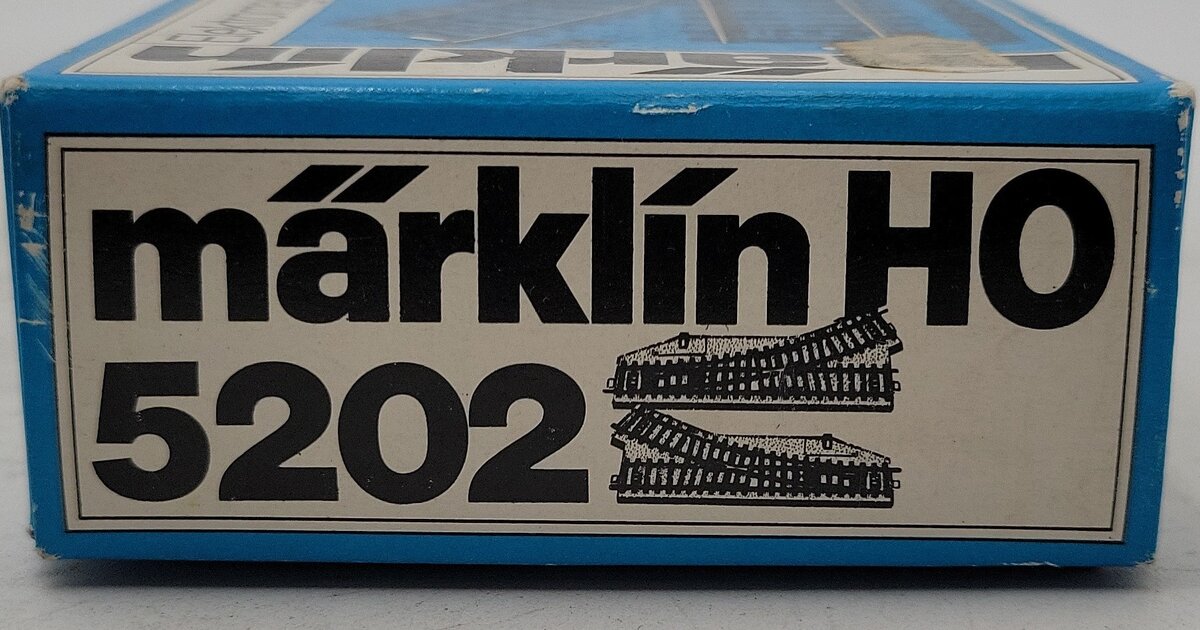 Marklin 5202 HO Remote Left and Right Switch Pair VG/Box