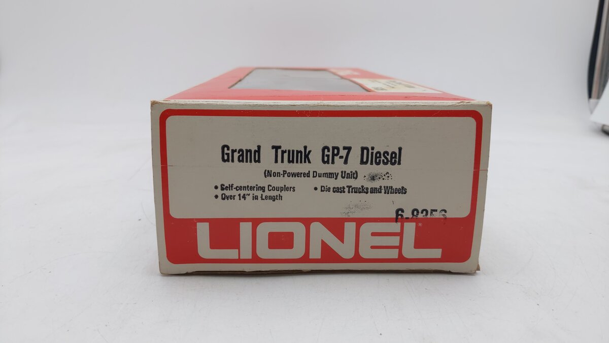 Lionel 6-8356 Grand Trunk GP7 Non-Powered Diesel Locomotive #8356 EX/Box