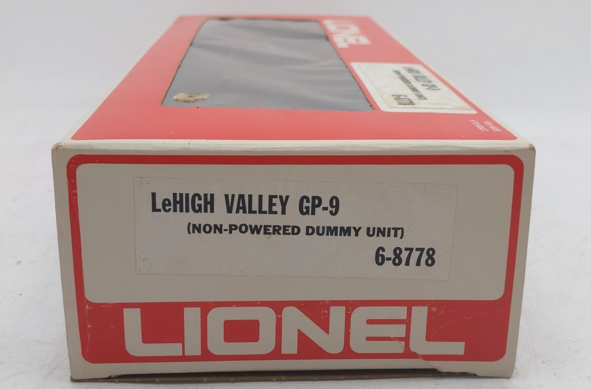 Lionel 6-8778 O Gauge Lehigh Valley GP-9 Non-Pwd. Diesel Locomotive #8778 EX/Box