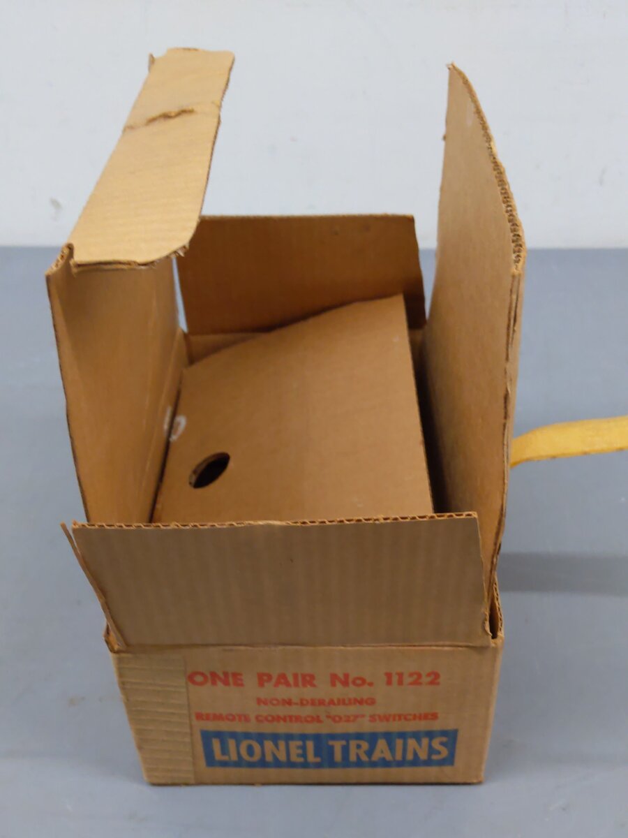 Lionel 1122 Vintage O-27 Remote Control Switches (Pair of 2)/Box