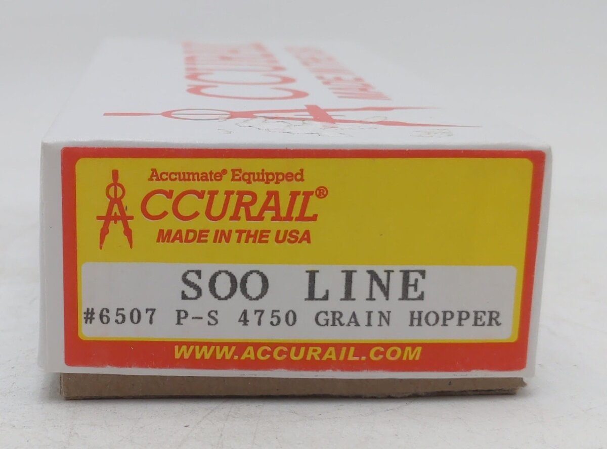 Accurail 6507 HO Scale Soo Line PS-4750 3-Bay Covered Hopper Kit #74552