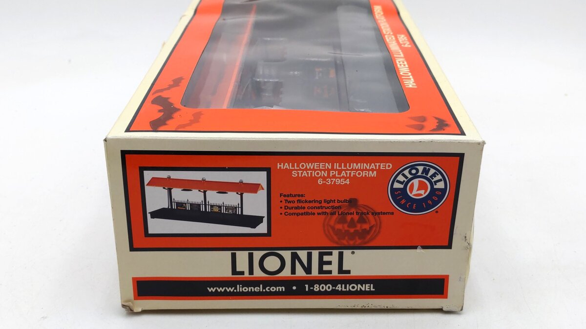 Lionel 6-37954 O Halloween Station Platform EX/Box
