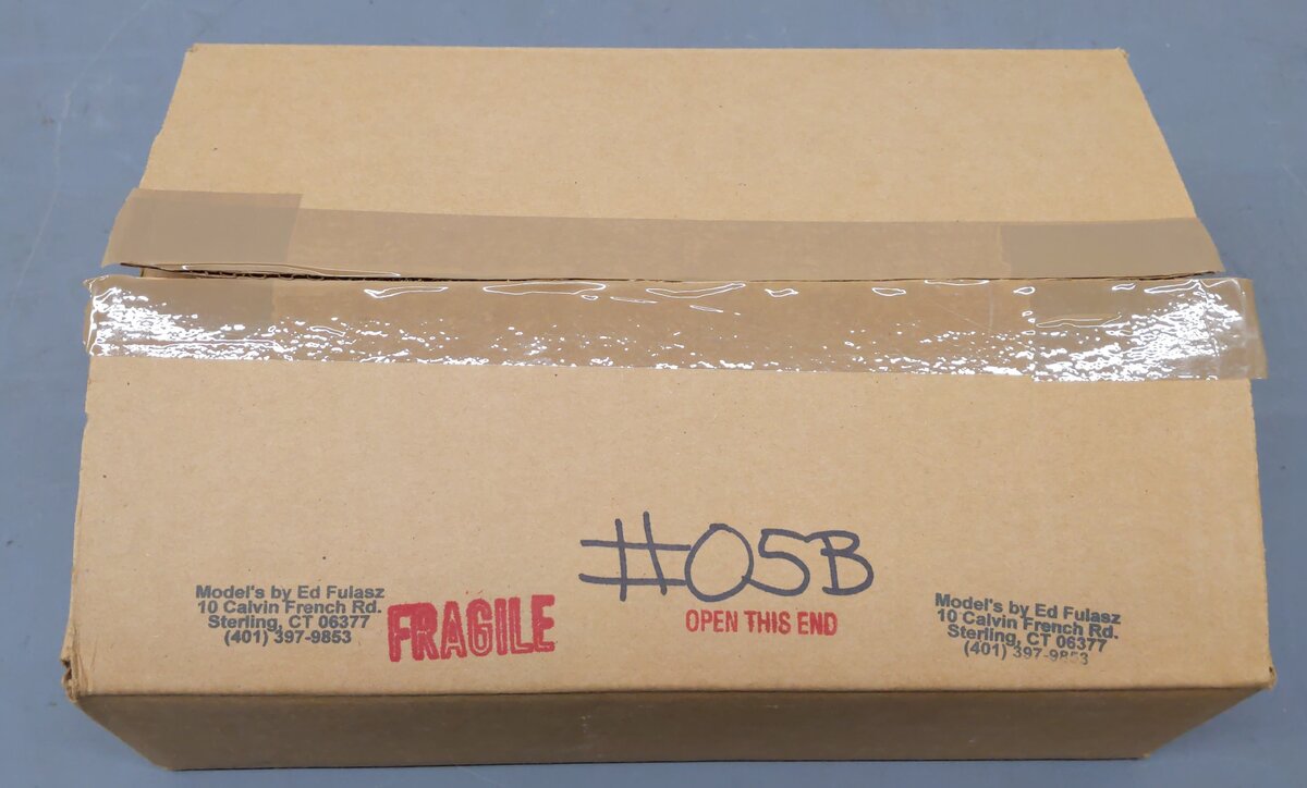 Ed Fulasz 05B HO Scale Three Story Tenement with Garage NIB