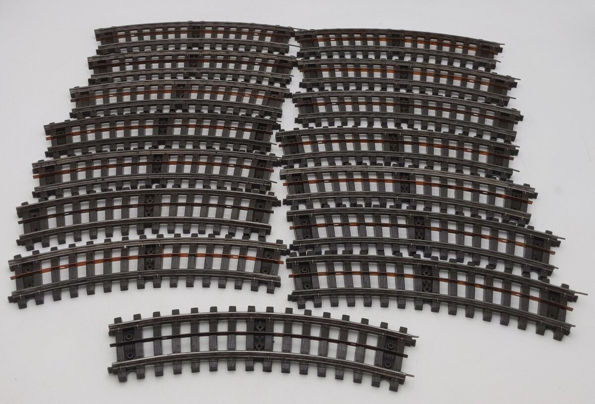 Lionel 31 Vintage Super O Curved Track Sections (15) VG