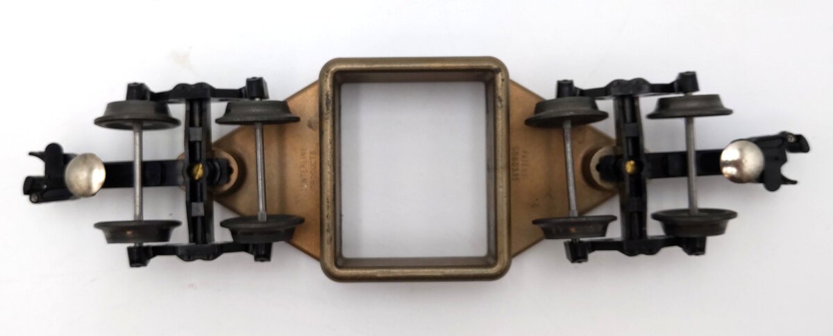 CenterLine Products 60050 O Gauge Cast Brass Rail Cleaner Car (3-Rail) EX