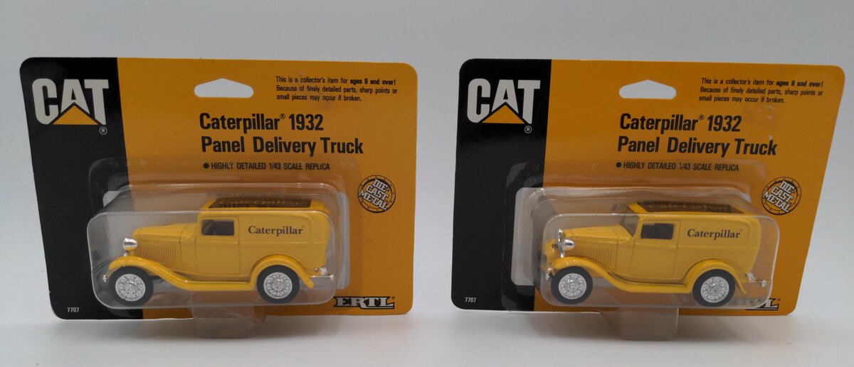 Ertl 7707 1:43 CAT Caterpillar (2) Panel Delivery Truck Highly Detail DieCast MT/Box