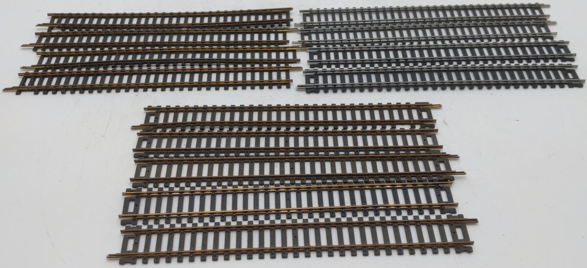Assorted HO 9" Brass and Nickel Silver Straight Tracks (13) VG