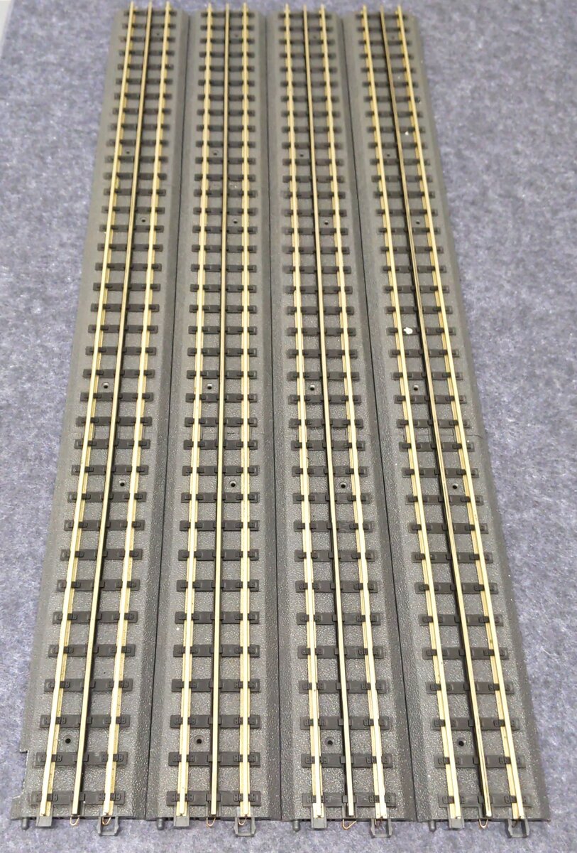 MTH 40-1019 O RealTrax - 30" Straight Section (4) VG