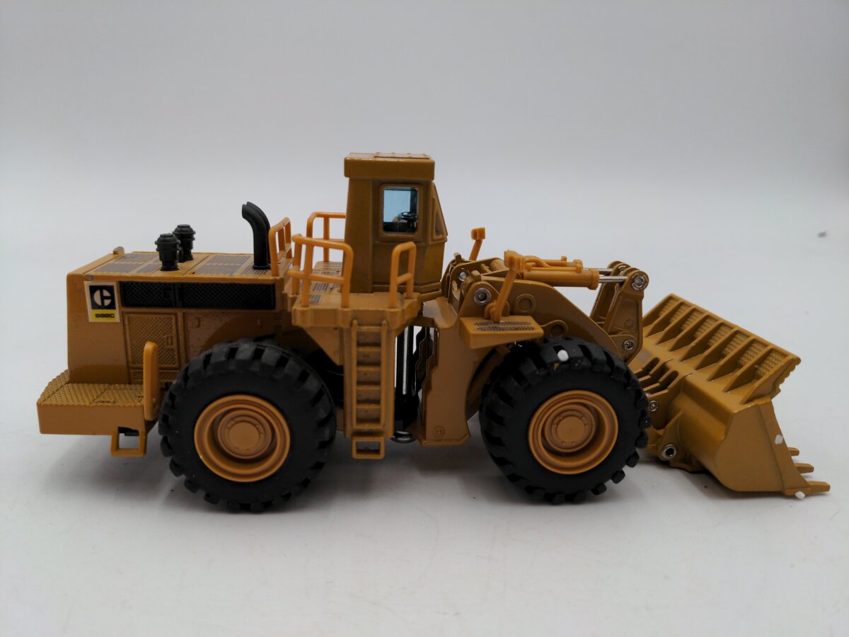 Shinsei 601 1:75 Caterpillar 992C Wheel Loader EX/Box