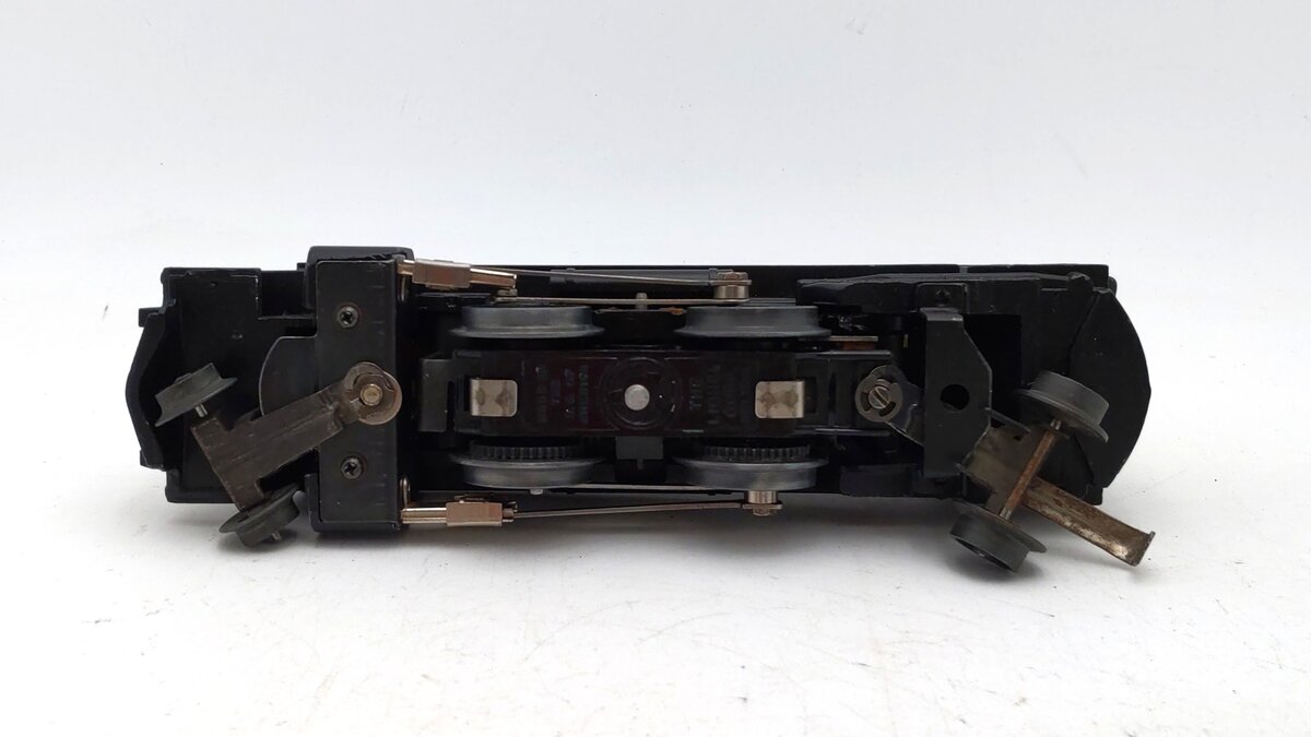 Lionel 1655 Vintage O Lionel Lines 2-4-2 Steam Locomotive
