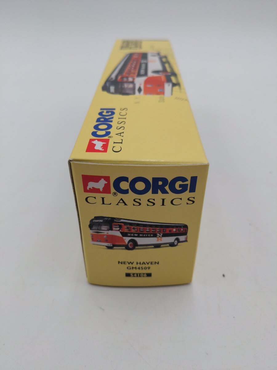Corgi 54106 1:50 Scale New Haven GM 4509 Bus EX/Box