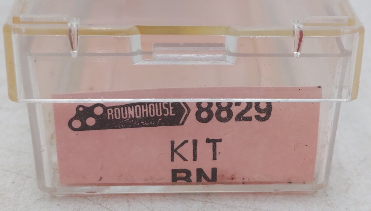 Roundhouse 8829 N Scale Burlington Northern Assembled Boxcar Kit #732465 EX/Box