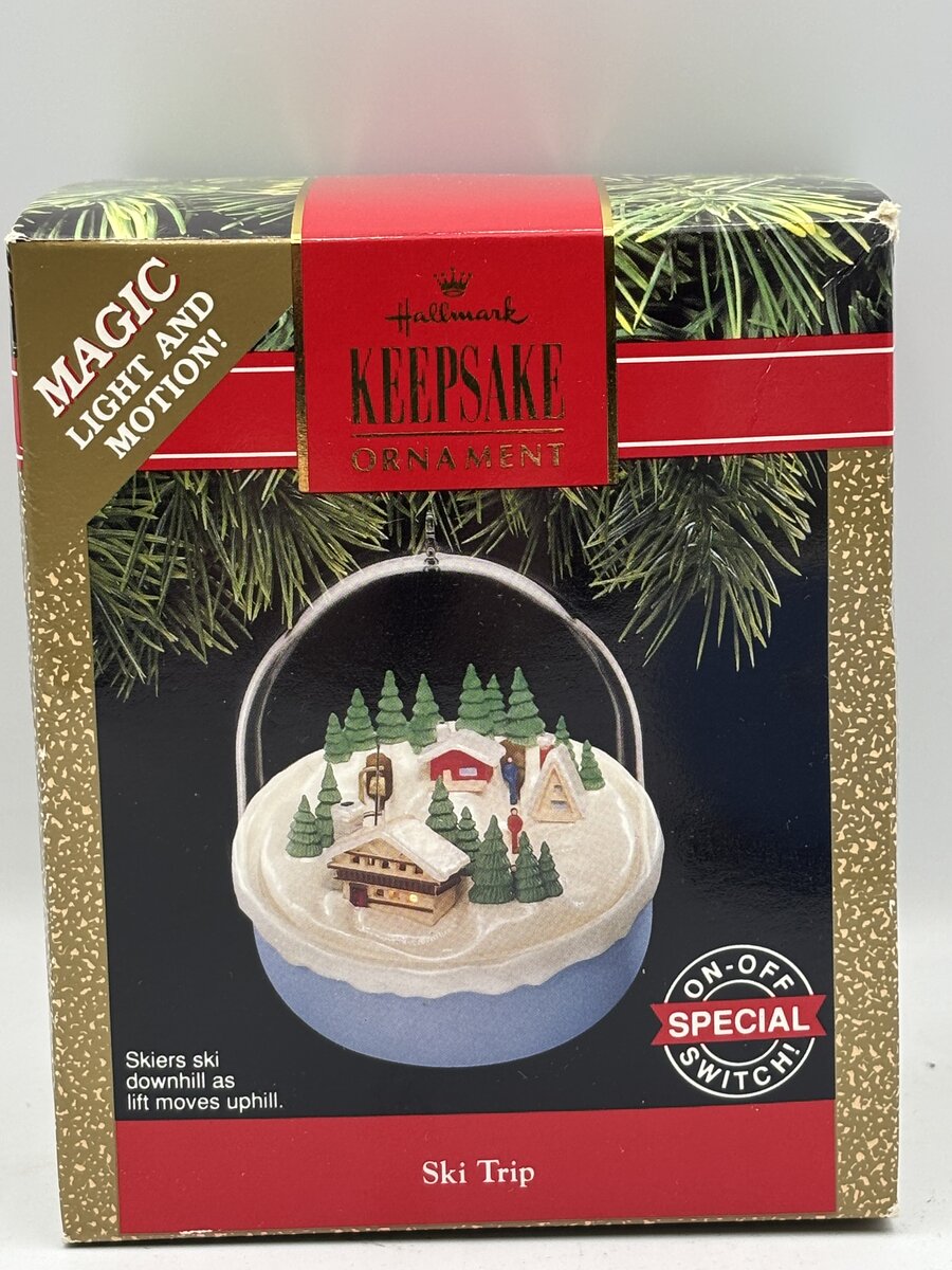 Hallmark Keepsake Ski Trip Magic Light And Motion Ornament LN/Box
