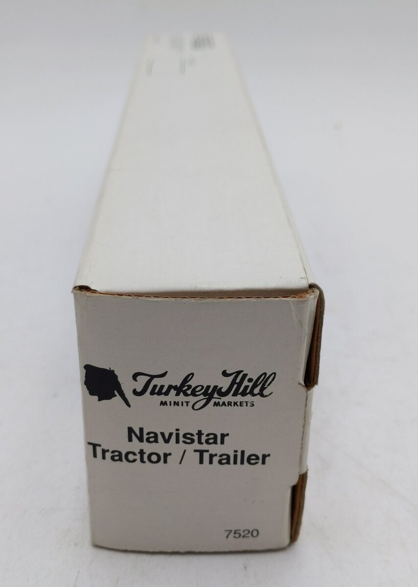 Ertl 7520 1:64 Scale Turkey Hill Navistar Tractor w/ Trailer NIB