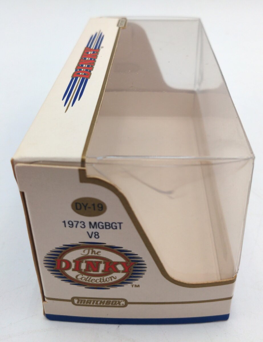Matchbox DY-19 1:43 1973 MGBGT V8 NIB